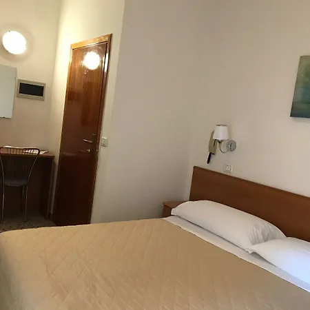 Ξενοδοχείο Hla Fenice