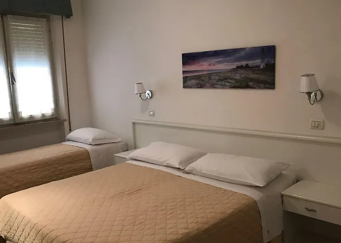 Hla Fenice Hotel 3*