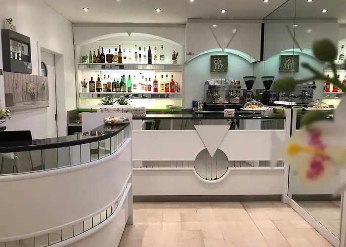 Hla Fenice Hotel