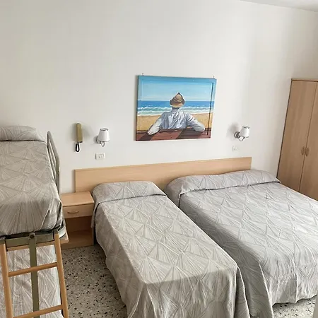 Hla Fenice كاتوليكا