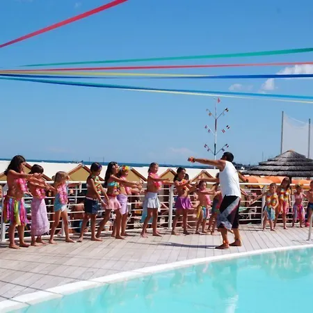 Hla Fenice كاتوليكا