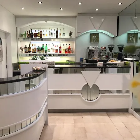 Hla Fenice Hotel