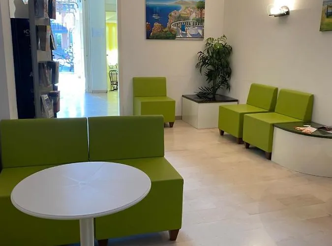 Hla Fenice فندق 3*