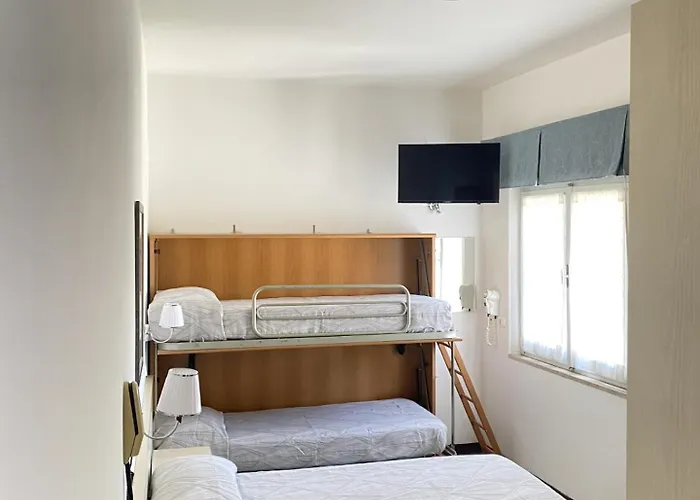 فندق Hla Fenice 3*