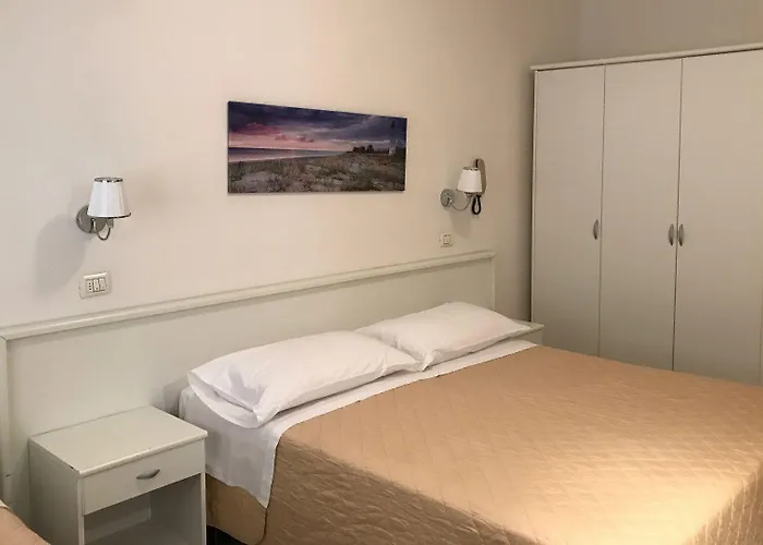 Hla Fenice فندق كاتوليكا